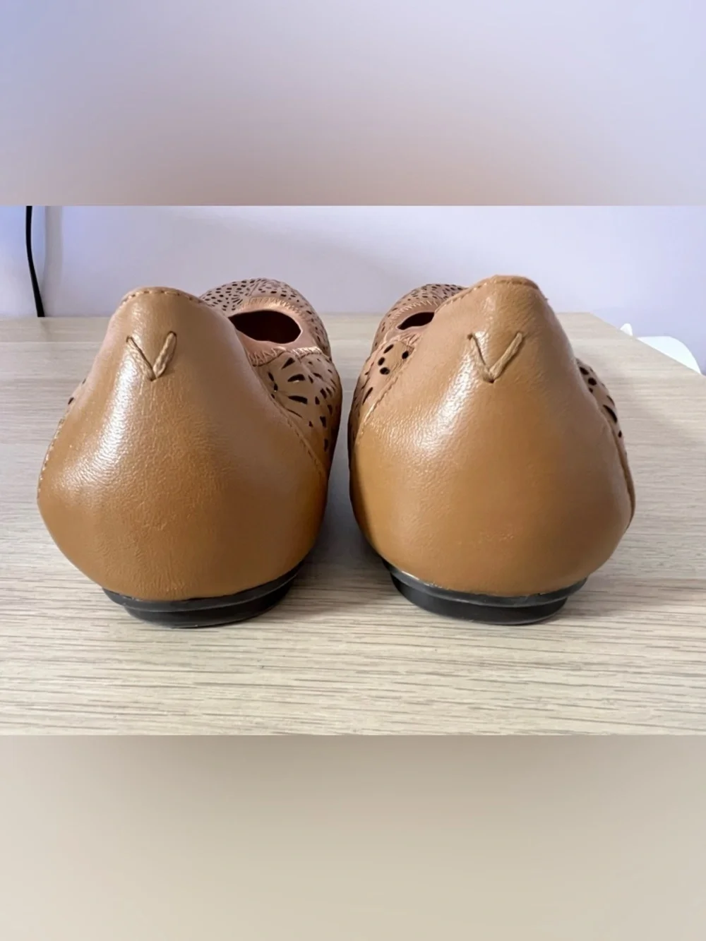 Vionic Women's Robyn Perforated Tan Leather Ballet Flats Toffee Classic
